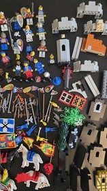 Huge Vintage LEGO Castle Bulk Lot 90s       1.12lb