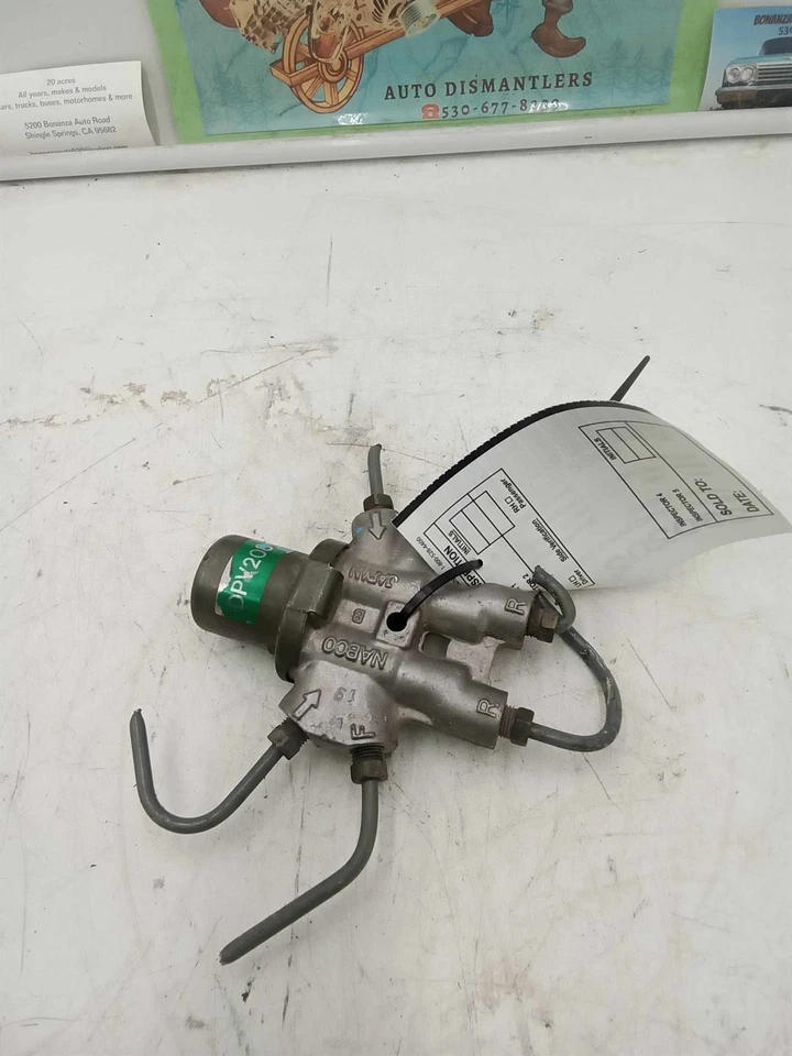 GEO METRO 1991 válvula dosificadora de frenos usada OEM DPV208 Foto 4 de 4