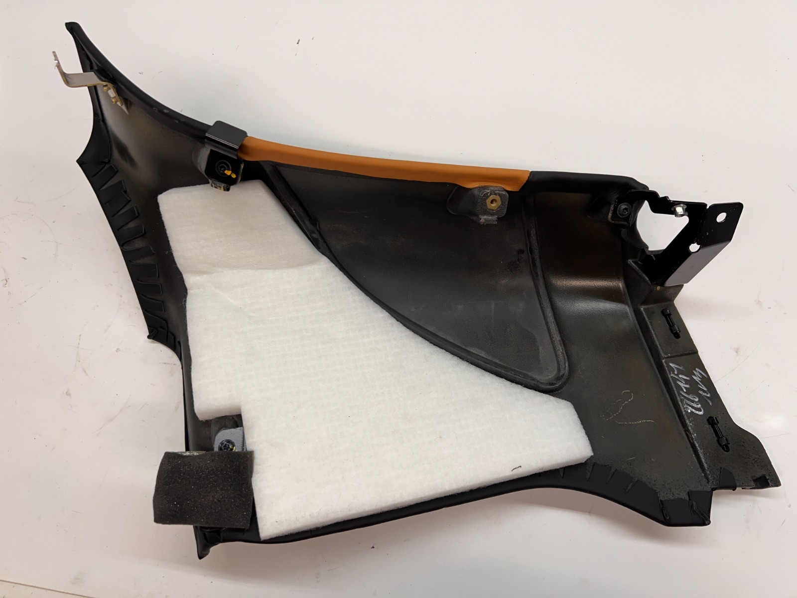 FERRARI 488 GTB LOWER DRIVER LEFT LH INTERIOR LATERAL TRIM OEM 86577400