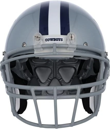 Шлем ковбоев, носимый игроком между сезонами 2020–24 NFL — RG13315070 - Изображение 2 из 4