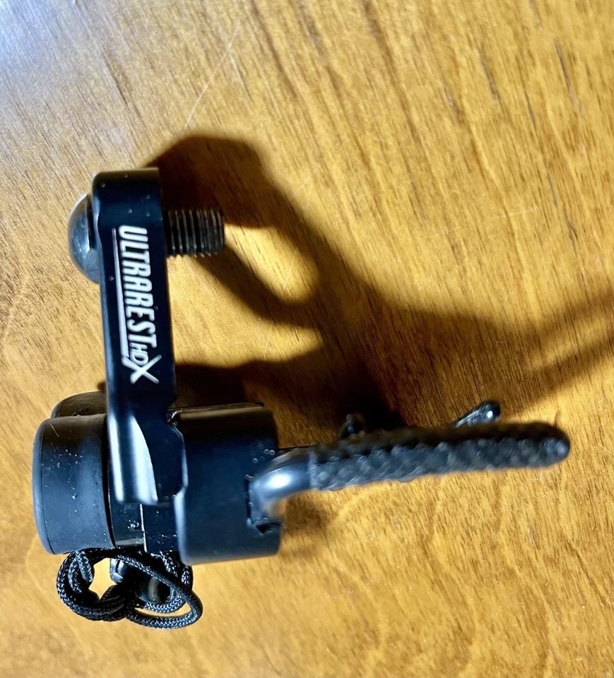 QAD Ultrarest HDX Drop Away Arrow Rest Adjustable LH - Image 2 of 2