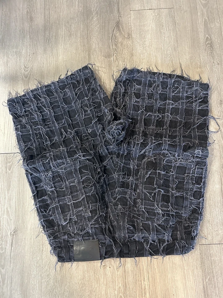 Pantalones cortos negros Supreme Square Patch deshilachados talla 30 Foto 2 de 4