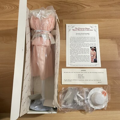 Princess Diana Royal Wardrobe Two Piece Peach Skirt Blazer Ensemble Danbury New