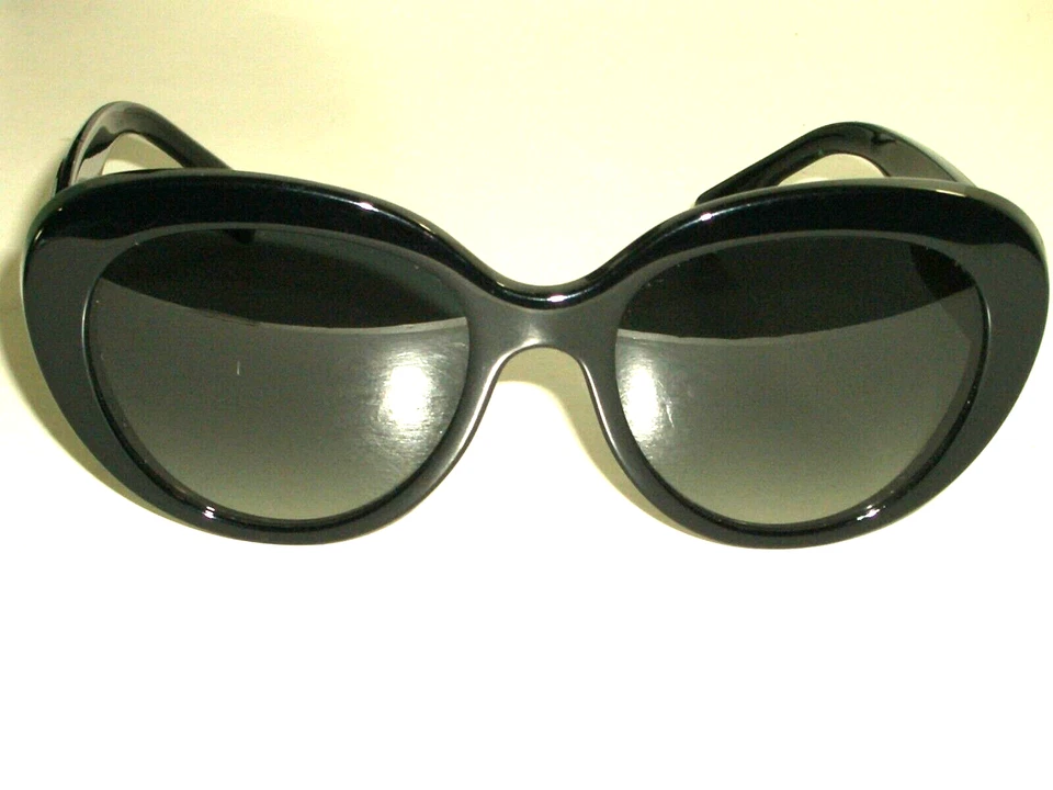 GAFAS DE SOL POLARIZADAS DAMAS BURBERRY ITALY B 4298 54[]18 140 NEGRO GRIS DEGRADADO Foto 3 de 4