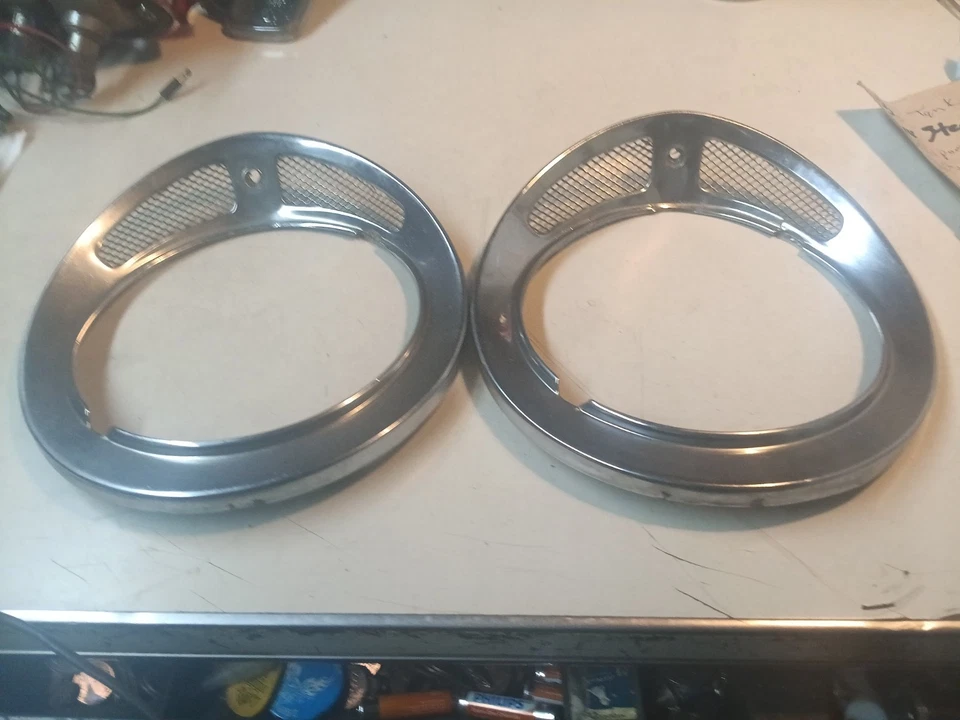 Jaguar XJ6 Vanden Plas Headlight Cover Trim Bezel Chrome Pair OEM 95K Miles - Image 2 of 2