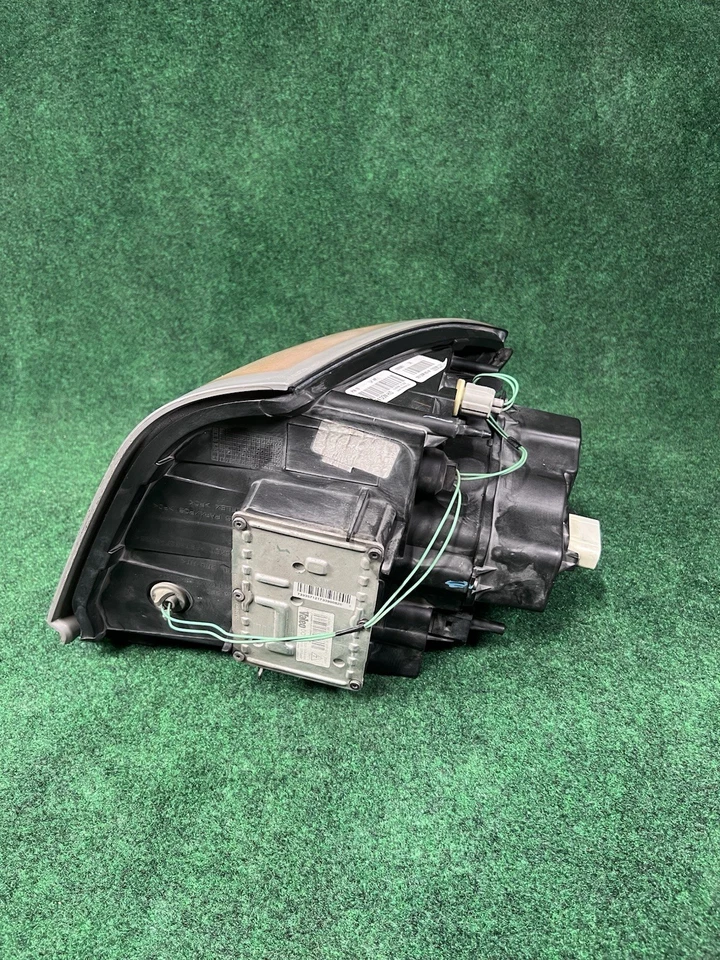 Faro izquierdo izquierdo izquierdo cadillac SRX 2004-2009 XENÓN HID 15926961 FABRICANTE DE EQUIPOS ORIGINALES Foto 3 de 4