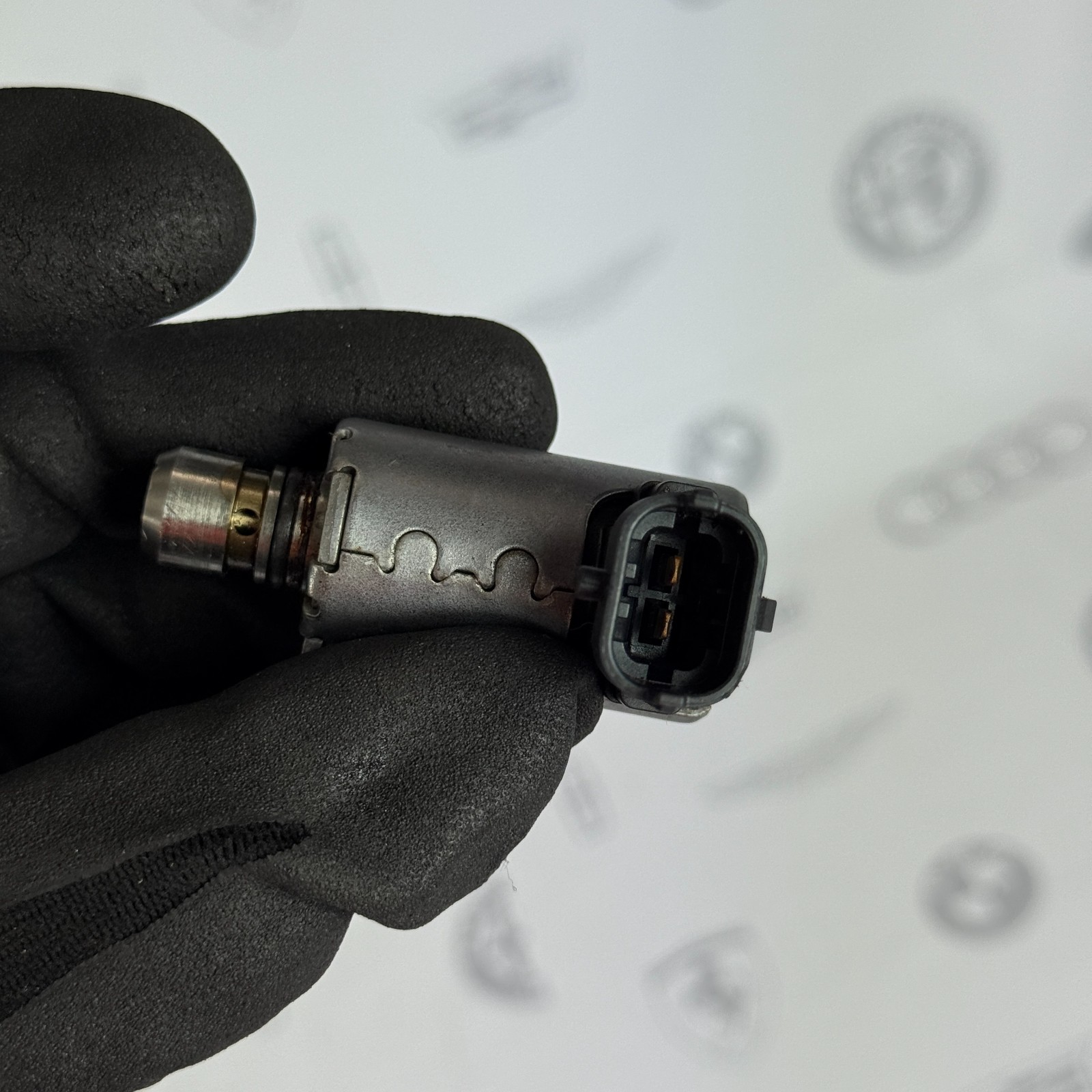 2017‑2023 Ferrari Portofino Engine Oil Pressure Solenoid Valve OEM 70474500