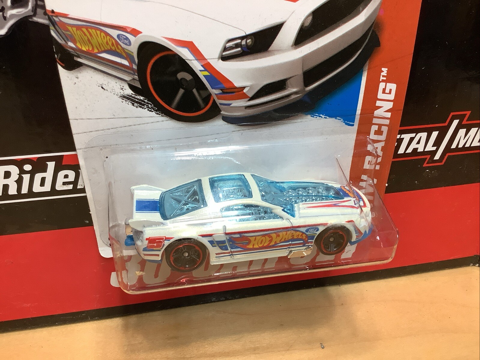 Picture 2 of 4