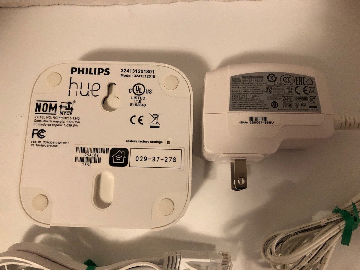 Philips Hue Bridge 3241312018 with Power Supply and Network Cable