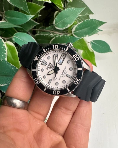 Seiko 5 Sports Sea Urchin Snzf23