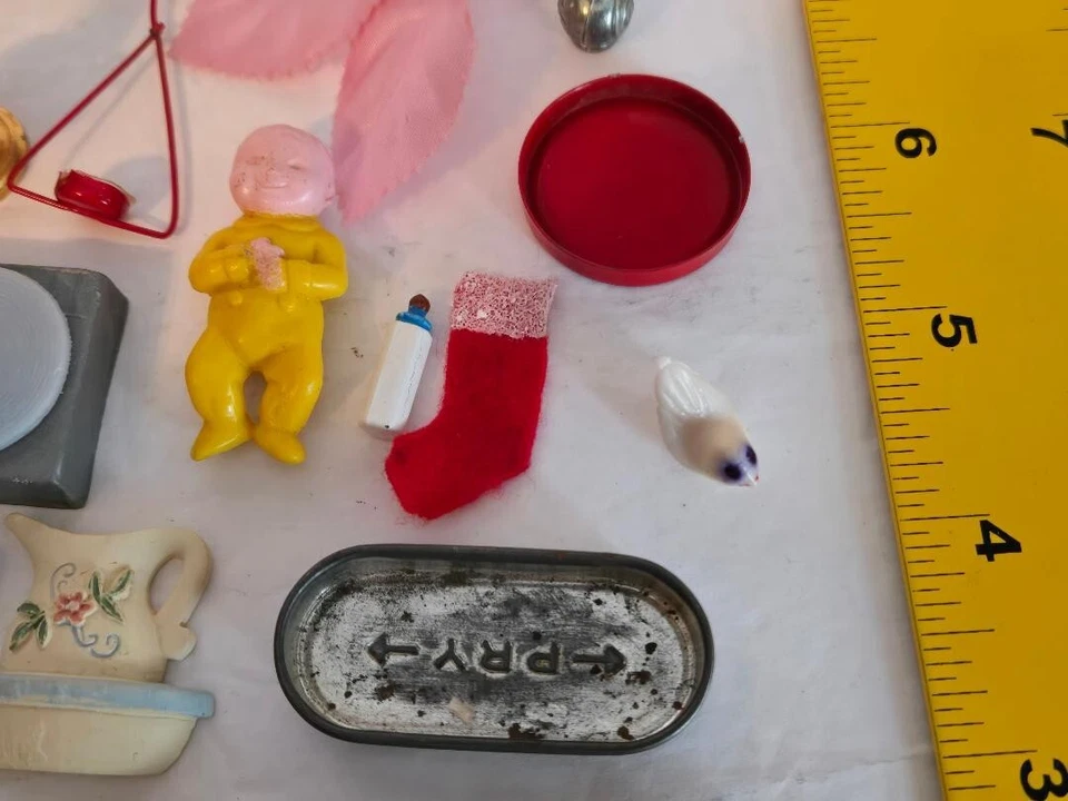 Lote de 50+ bandejas de comestibles de cocina de colección lámpara de aceite candelabro flores etc. Foto 2 de 4