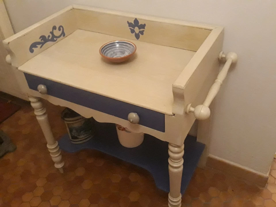 table de toilette ancienne - Photo 3/3
