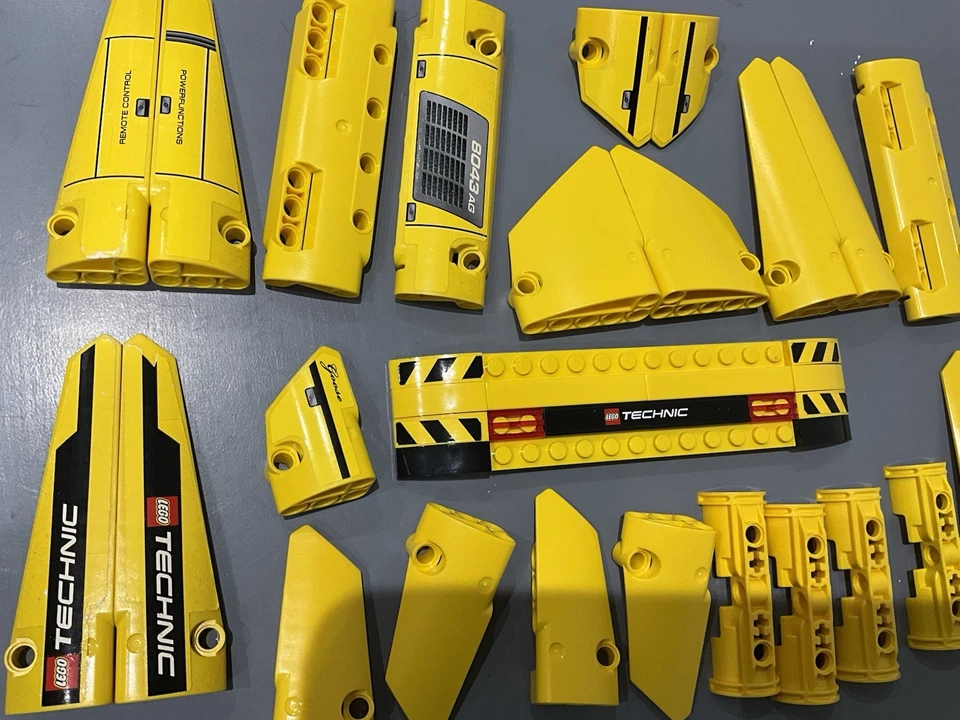 Lego Technic City Construction Digger Buckets Dumper Excavator Black Yellow Lot - Image 4 of 4