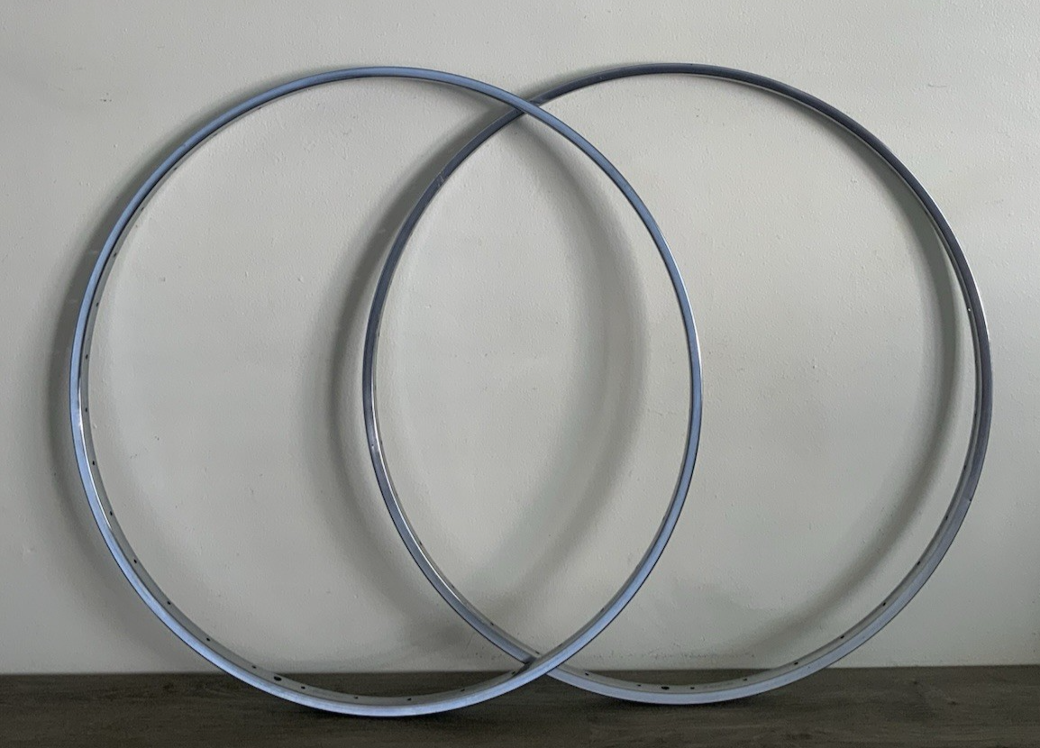 RIAYAページ ARAYA RIM SET (2) 27 X 1 1/4 INCHES 36 HOLE CLINCHER SCHRADER
