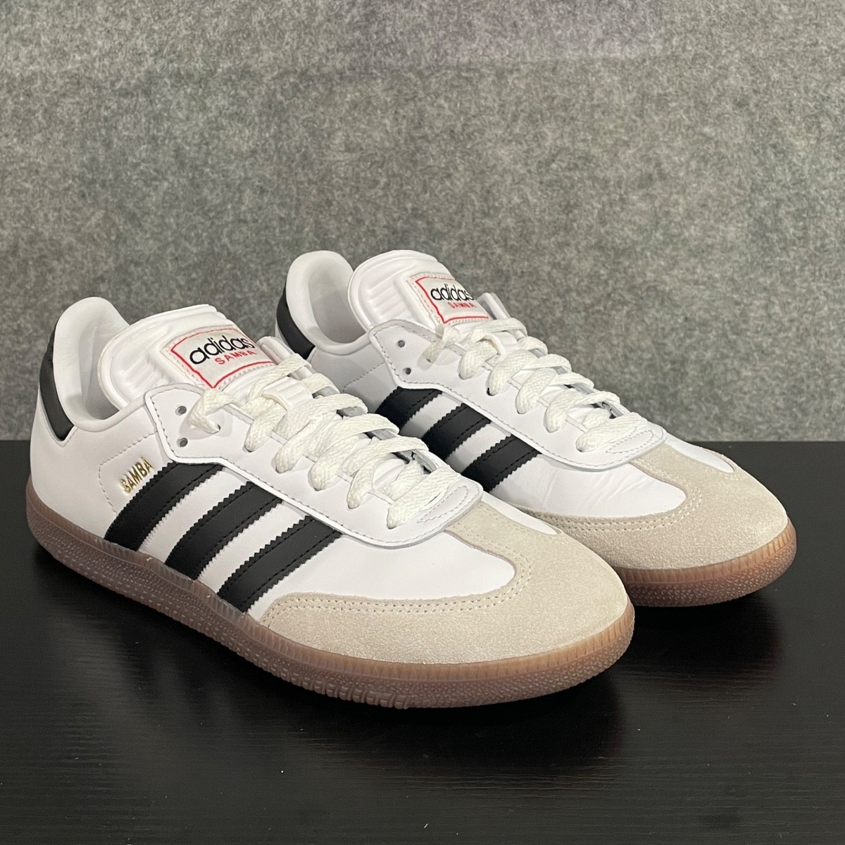 Adidas Samba Indoor Sneakers Womens 8.5 White Black Vivid