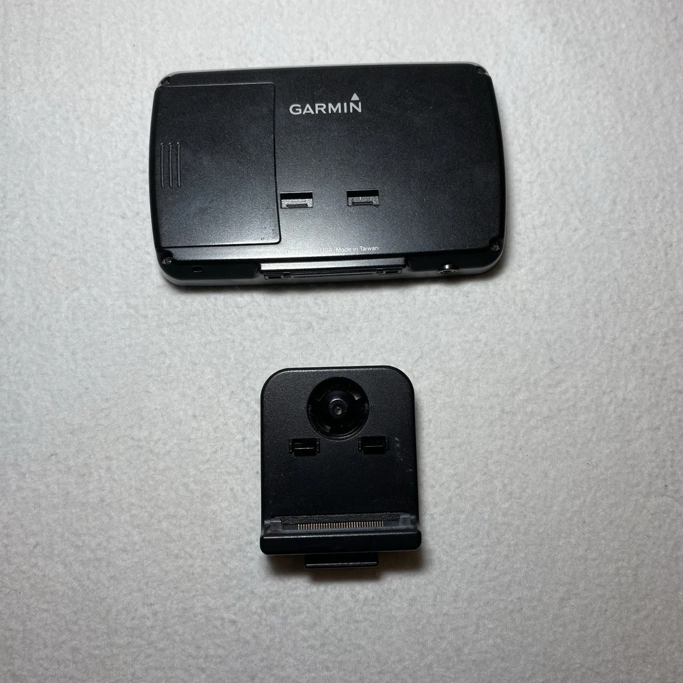 Garmin Nuvi GPS Navigator Car GPS 2589LMT 3.8in Screen Battery & 12 Volt Cord - Image 2 of 4