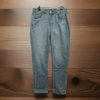 NWT American Eagle Outfitters button fly Light Wash Distressed Jeans Size 4