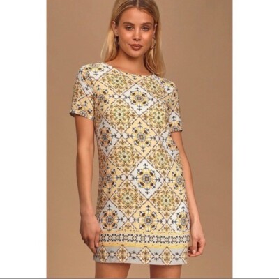 Lulu s Dandy Lion Yellow Print Short Sleeve Shift Dress Size S