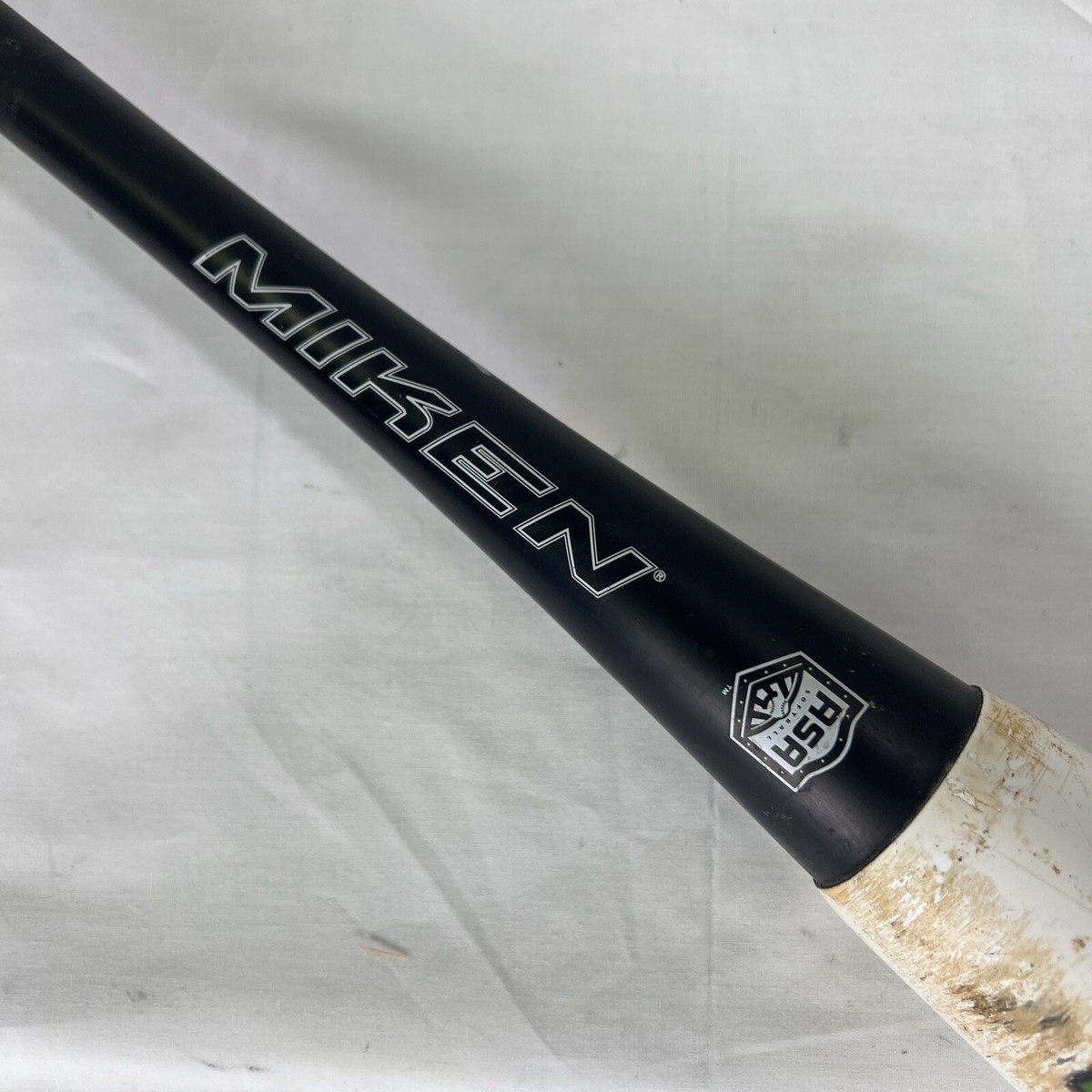 MIKEN Maniac Softball Bat MANDSG 34/28oz, 2 1/4 Barrel. USSSA / ASA