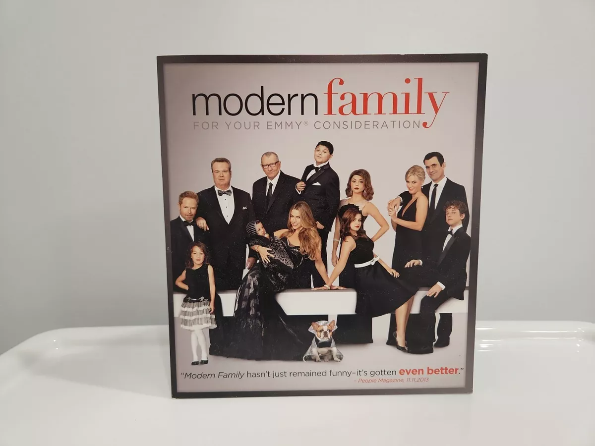 camouflage Blå Walter Cunningham MODERN FAMILY SEASON 5 DVD 2 EPISODES ABC 2014 EMMY FYC PROMO SOFIA VERGARA | eBay camouflage Blå Walter Cunningham MODERN FAMILY SEASON 5 DVD 2 EPISODES ABC 2014 EMMY FYC PROMO SOFIA VERGARA | eBay