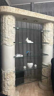 Vitrine Säulen Mit Helogen Licht
