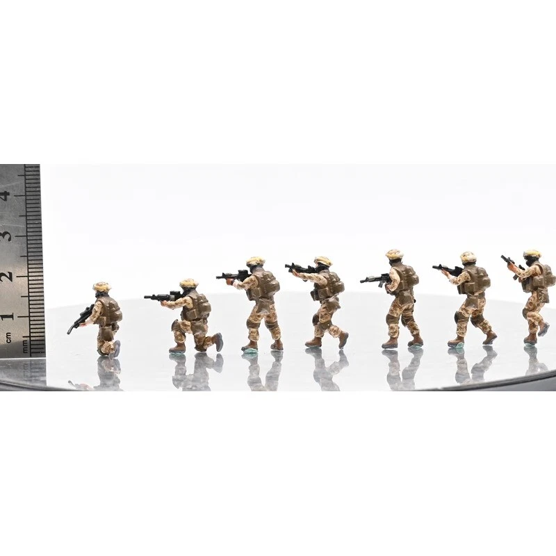 1/72 Sanrong Modern Soldier 7-person US Army Soldier Figure Model (without Tank) - Image 3 of 4