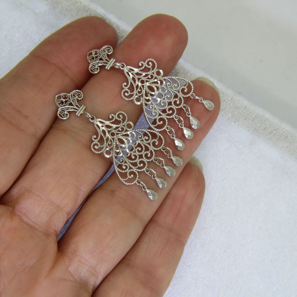 Серьги-капли из белого золота 9 карат с люстрой - Изображение 2 из 3