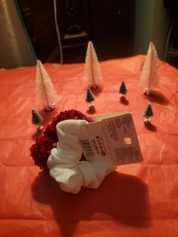 Scunci 2 Pk Scunchi Hair Ties Christmas/4th Of July/ Memorial Day Red & White - Image 2 of 3