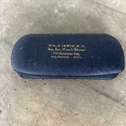 Antique Hard Eyeglass Case Irwin MD Kalamazoo, Michigan Eye Glass Advertise