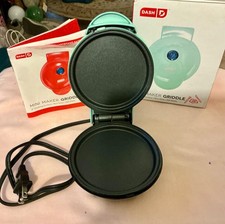 Dash electric mini maker griddle new