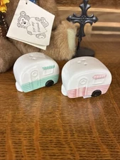 CRACKER BARREL MINI CAMPERS SALT & PEPPER SHAKERS