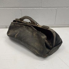 ORIGINAL VINTAGE RETRO Leather Travel Gladstone Bag Lock Luggage Military Kit