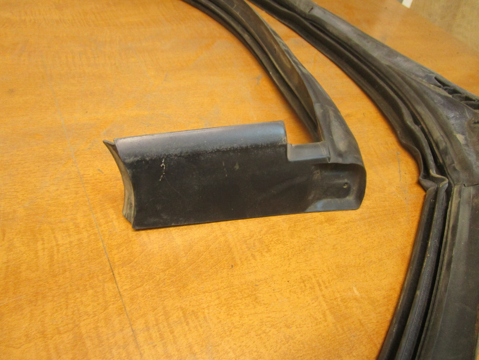 Maserati 4200 Spyder - Front Weatherstrip For  Doors & A-Pillars - P/N 66365900