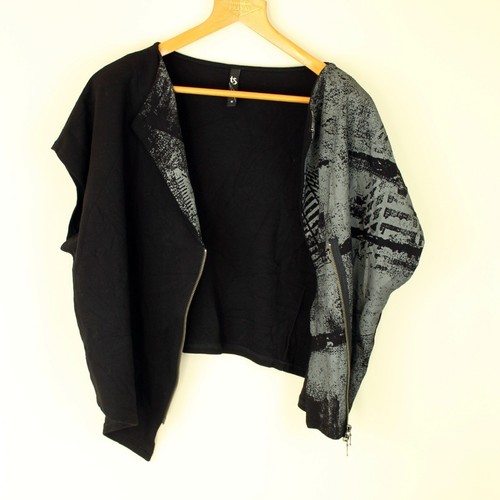 Taking Shape Womens Black and Grey Sleeveless Short Thick Cardigan Medium (Plus) - Picture 3 of 6