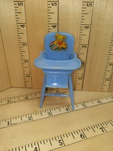 muebles de plastico para casa de muñecas