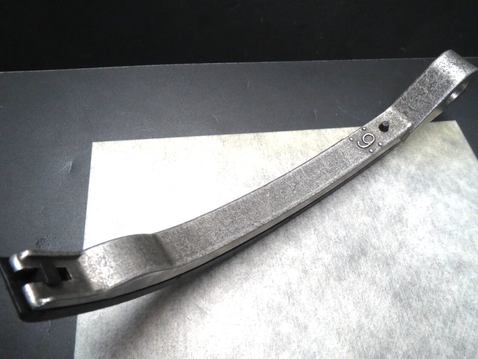 Guía de cadena de distribución inferior derecha para Nissan Altima 2,4 L hecha en Japón ¡Envío rápido! Foto 2 de 4