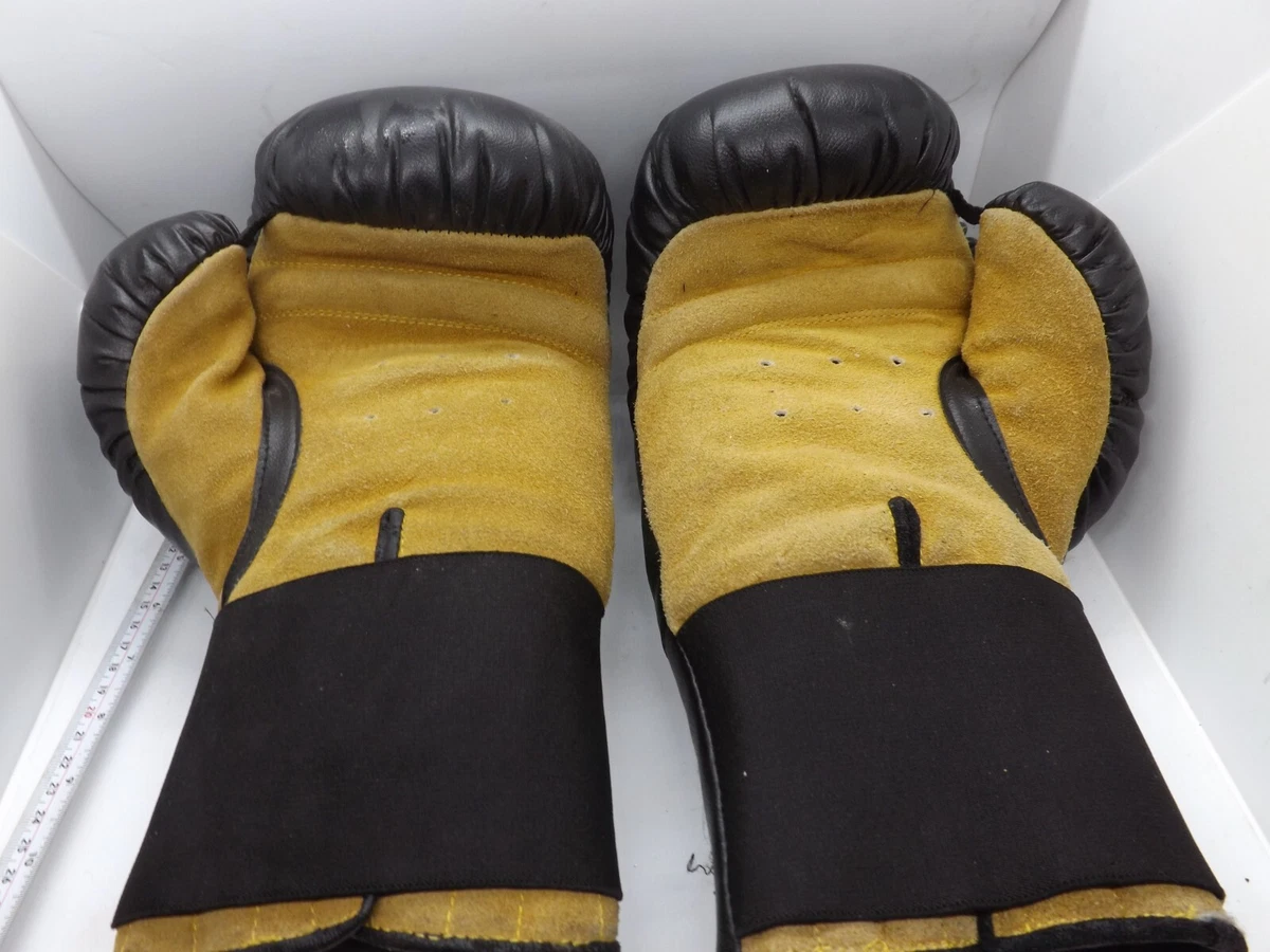 Gold's gym boxing gloves clearance