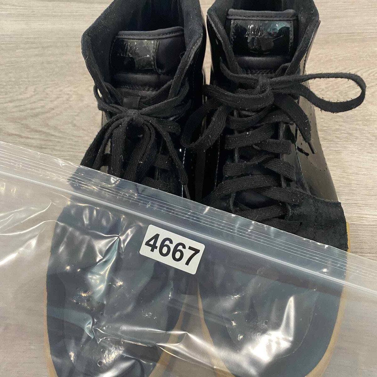 Nike Air Royal Mid Patent Leather 2010 Sneakers Men