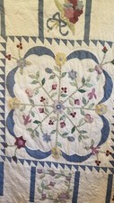 Tulip Garden Queen Bed Quilt