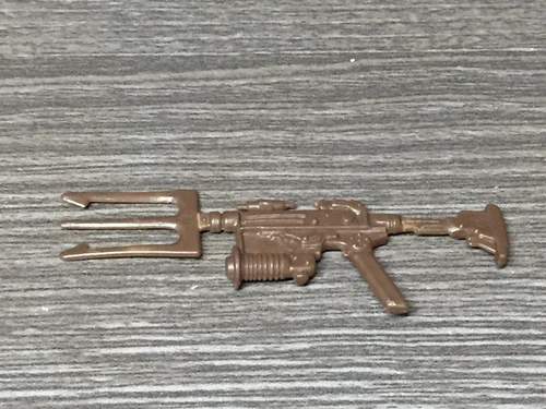 1988 GI JOE RIFLE ( MONKEYWRENCH ) Battle Gear Accessory Pack #6 Hasbro Gun