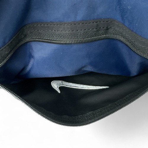 Vtg NIKE Duffle Gym Bag Nylon Blue Black Swoosh Basketball White Tag 90's Y2K - Picture 10 of 12
