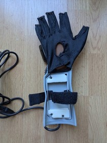 Vintage Nintendo NES Power Glove With Original Box - Size Medium 