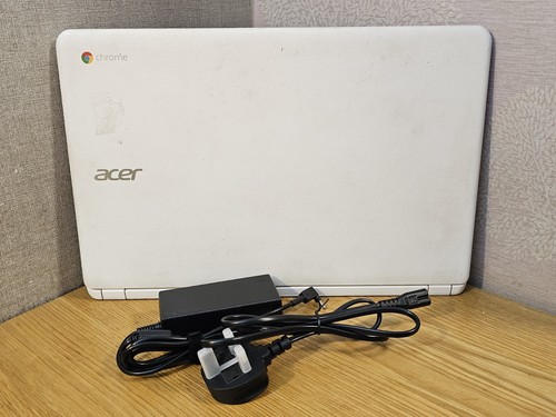 Acer Chromebook CB5-571 ZRF White with Power Lead - PART WORKING - Picture 4 of 8