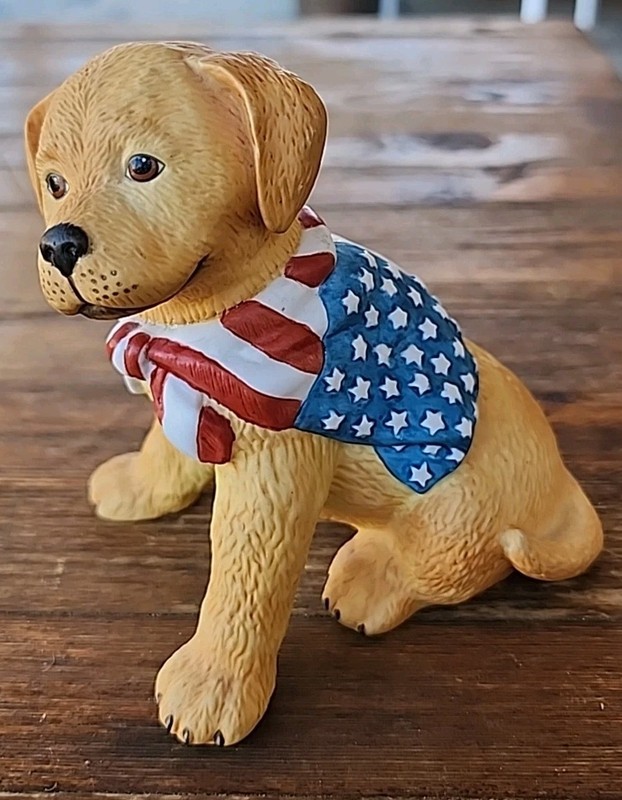 LENOX FREEDOM PUPPY FLAG Patriotic Golden Labrador Retriever Figurine 2003