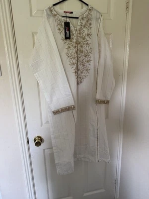 Ladies Embroidered Long Kurta Frock Style Size Large With Chest Size 22.5 Inches - Image 1 of 2
