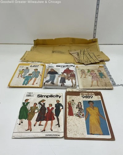 Vintage Lot Of 5 Simplicity Sewing Kits