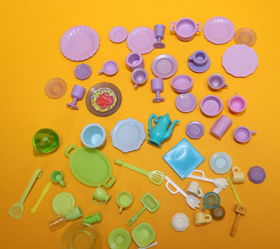 Zubehör für Barbie,Monster High, Playmobil und andere Puppen Set  nr D35