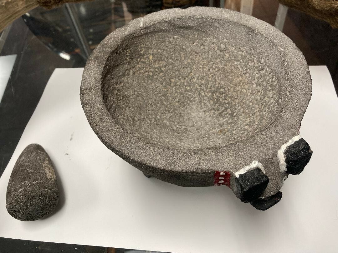 Traditional Basalt Mexican Mortar & Pestle Molcajete Mexican Stone