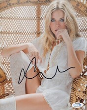 Sienna Miller Sexy Autographed Signed 8x10 Photo ACOA 2020-1