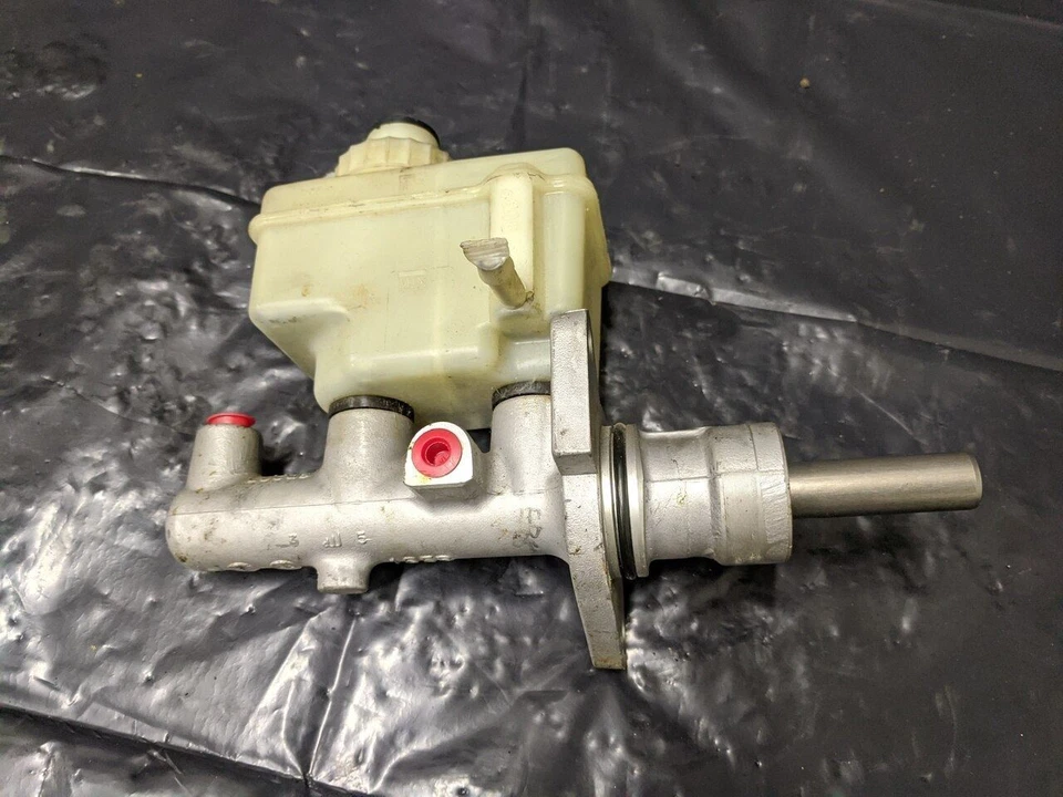 Cilindro maestro de freno BMW E38 serie 7 34316764190 Foto 4 de 4